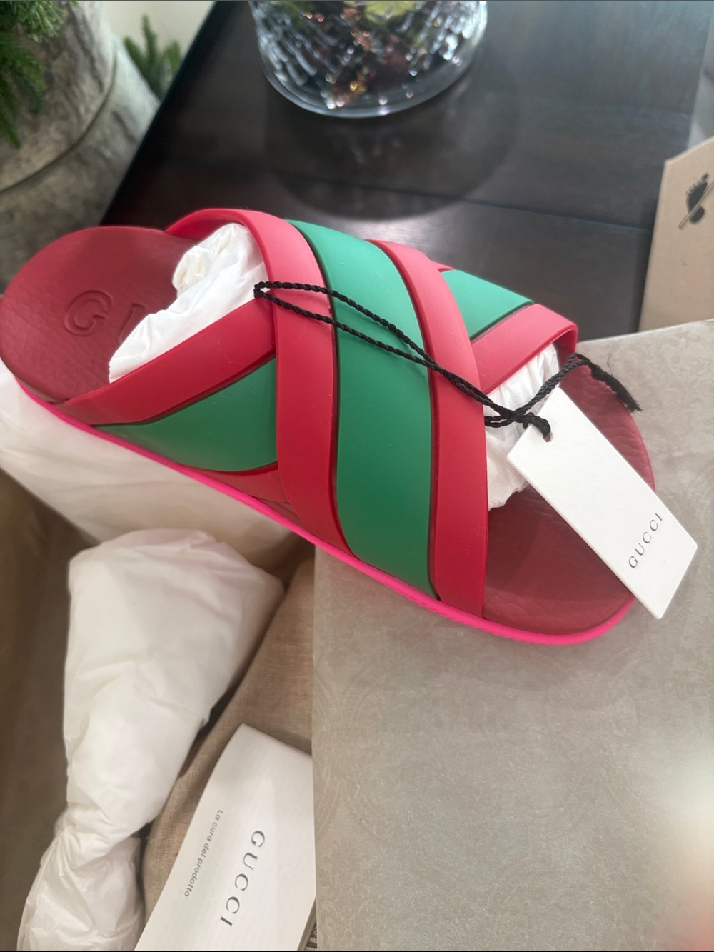New Gucci Women's Pink, Red and Green Crisscross Sandals